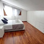 Casa Di Vika Appartement Volta Barozzo