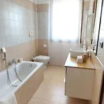 Casa Di Vika Appartement Volta Barozzo