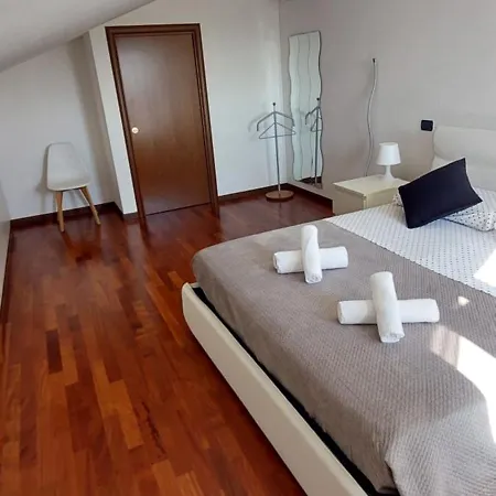 Apartment Casa Di Vika Volta Barozzo